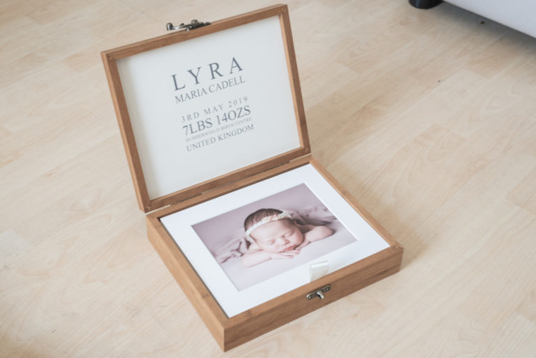 newborn-photos-in-a-box